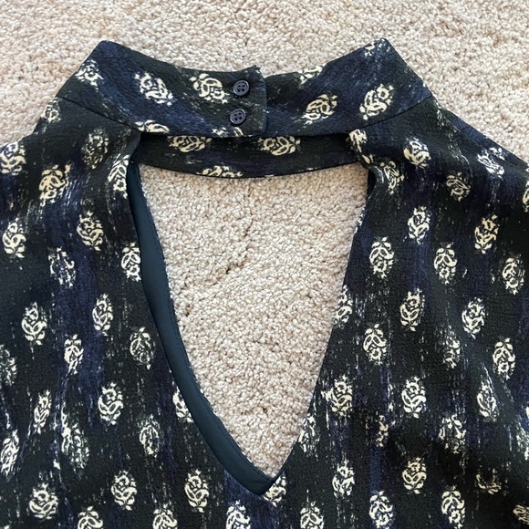 WAYF Choker Keyhole Printed Mini Dress - Picture 4 of 9